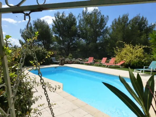 Oasis De Verdure Laouque 0*,  France